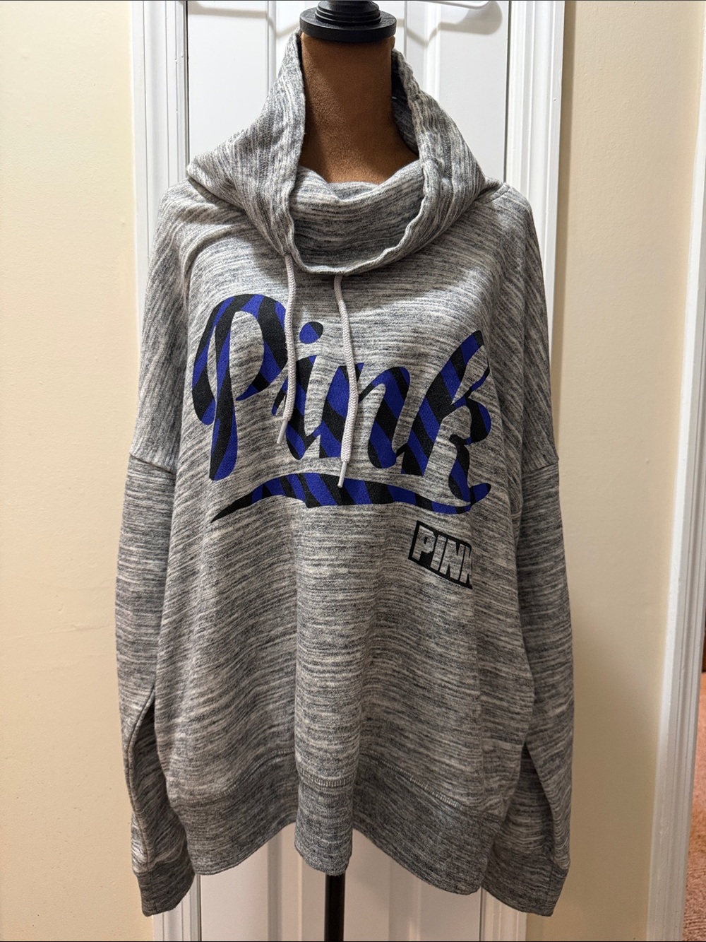 Victoria's Secret PINK | Gray Zebra Logo Cowl Pullover L
